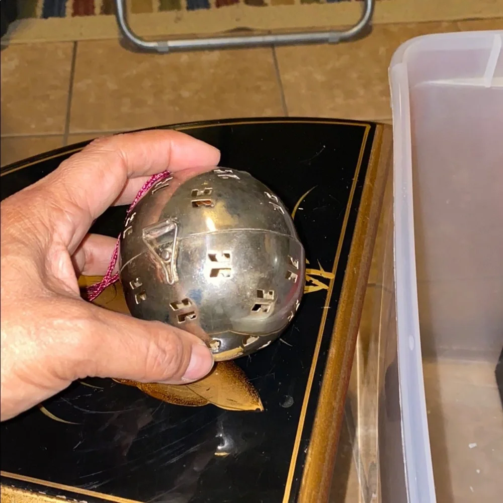 BX46 Vintage Silver Plated Hanging Potpourri Ornament